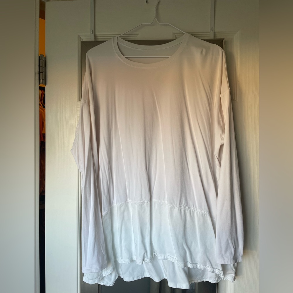Lululemon long sleeves!